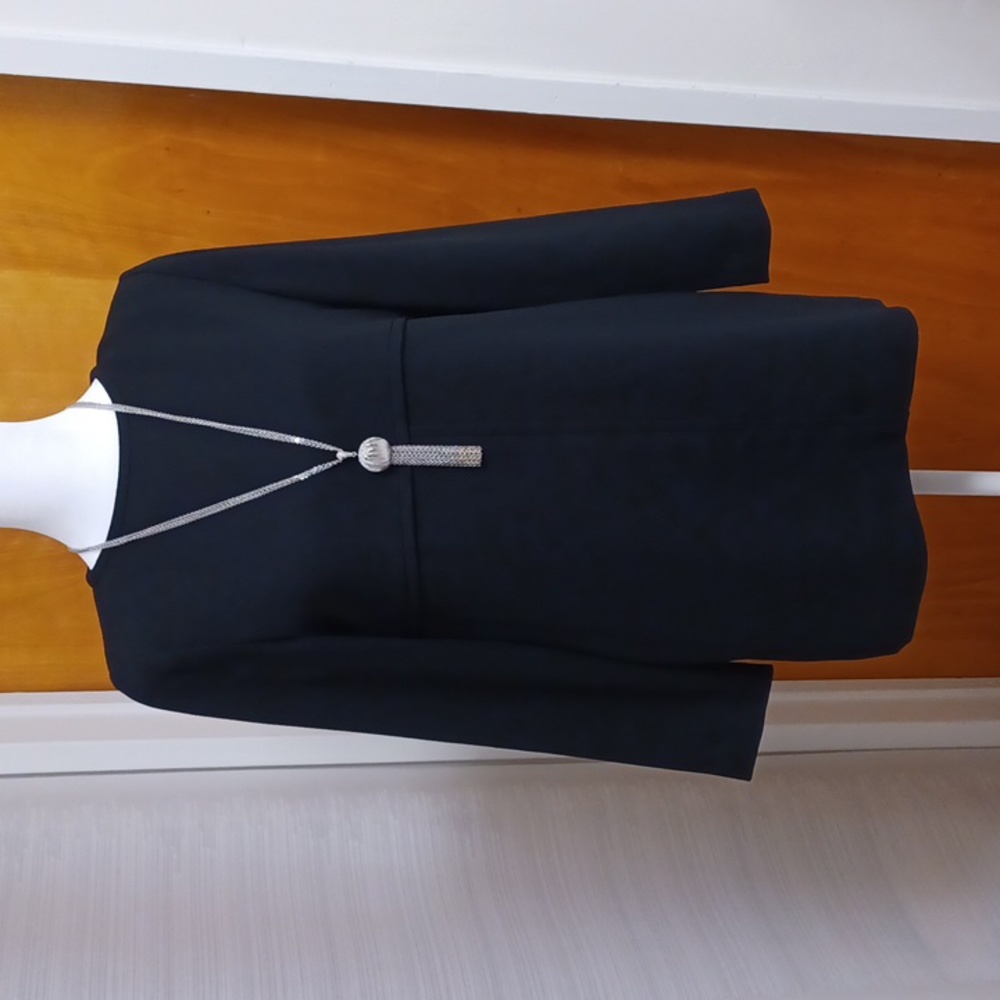 Tunic top, lined with side slit.